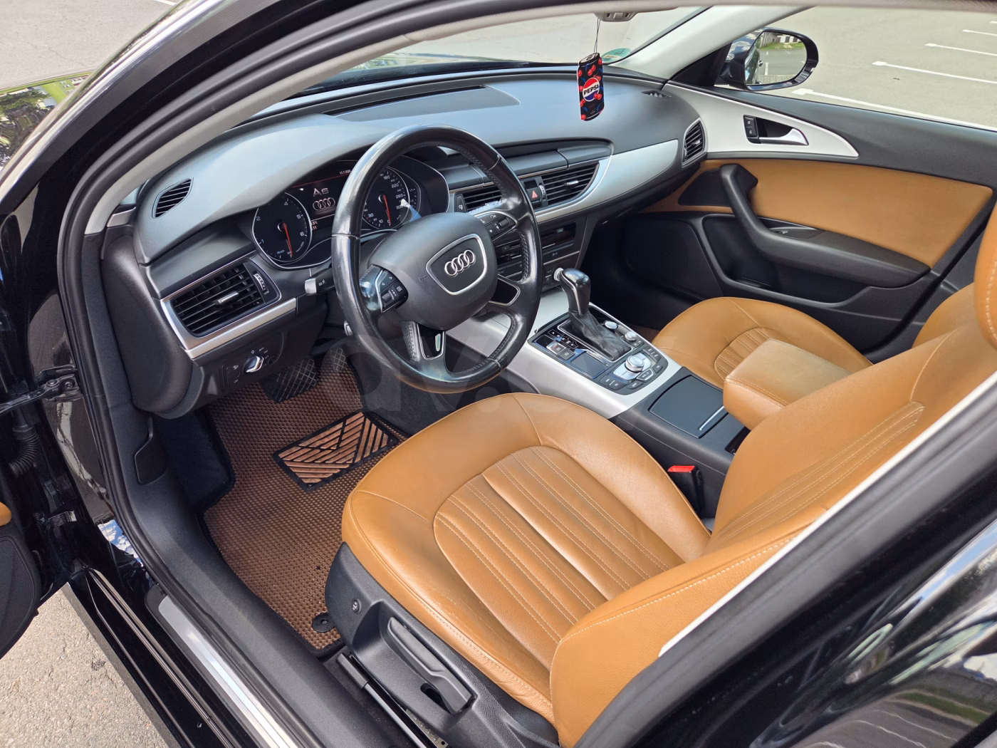 Audi A6 фото 8