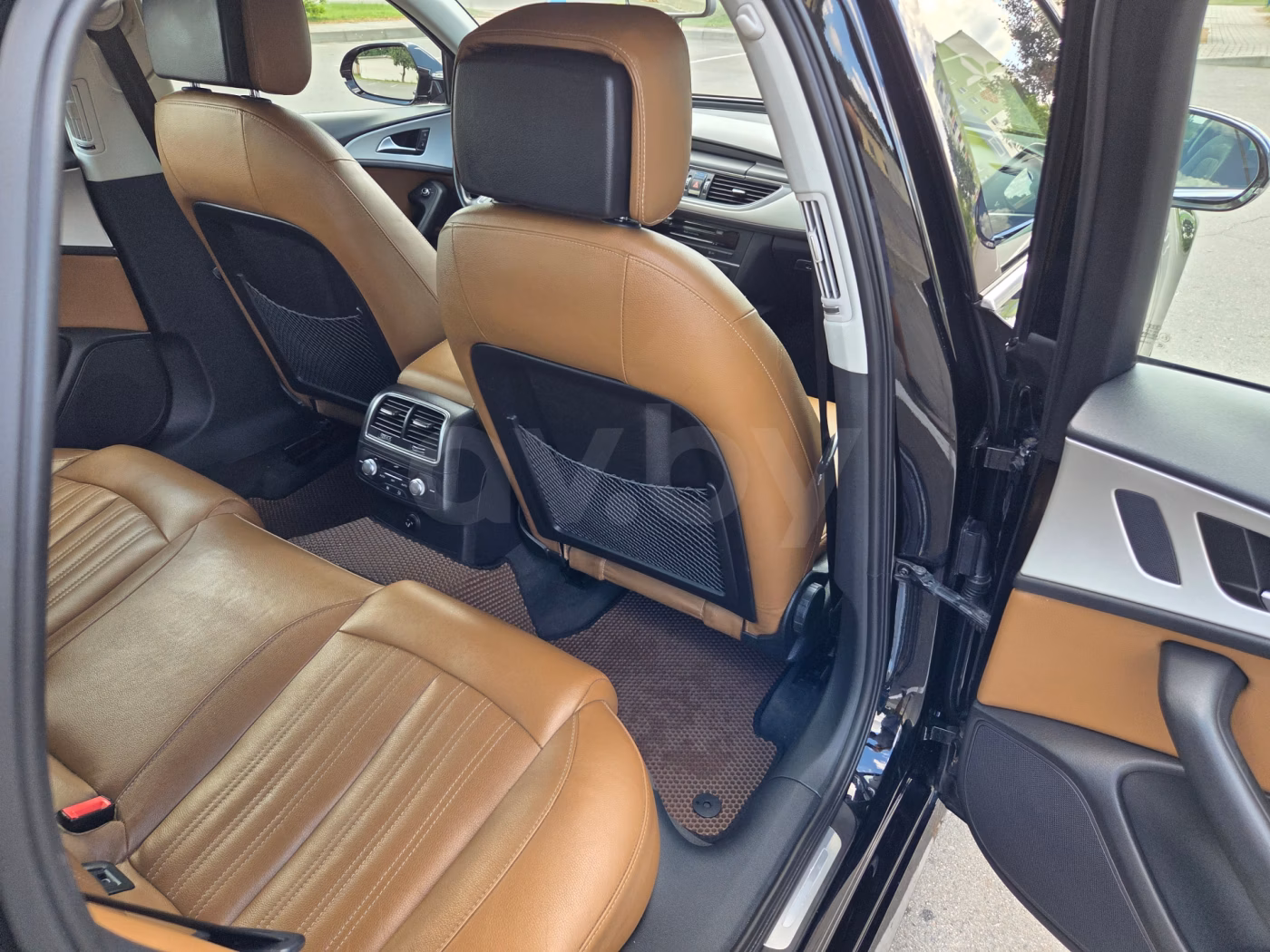 Audi A6 фото 10