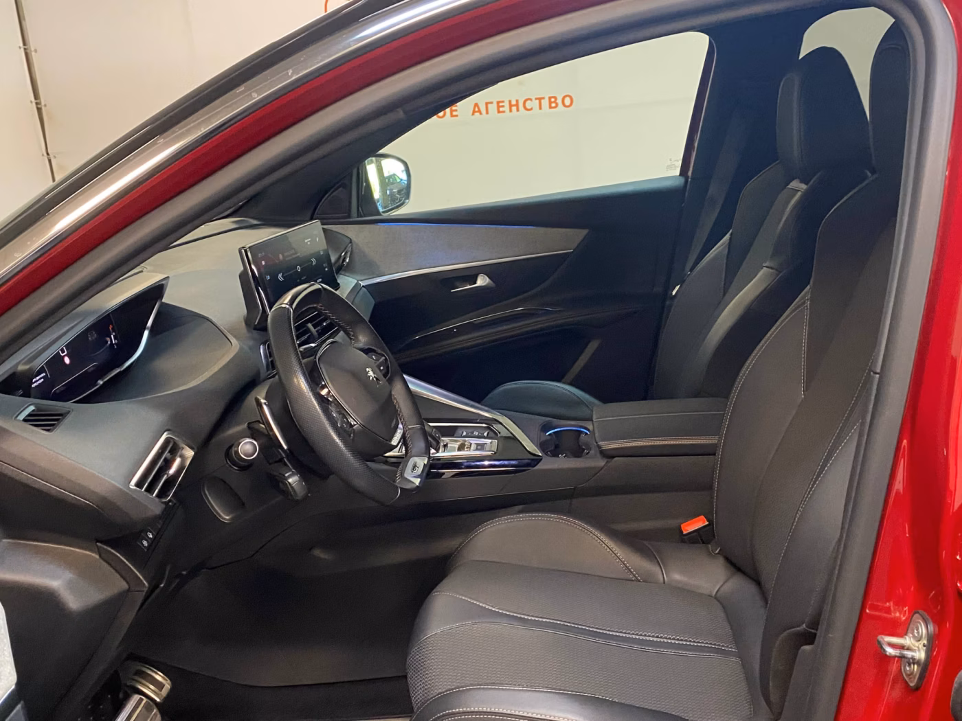 Peugeot 3008 фото 6