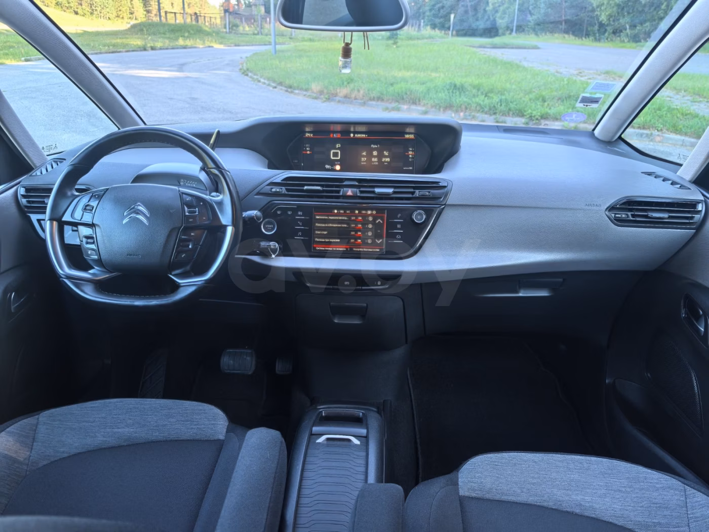 Citroen C4 Grand Spacetourer фото 12