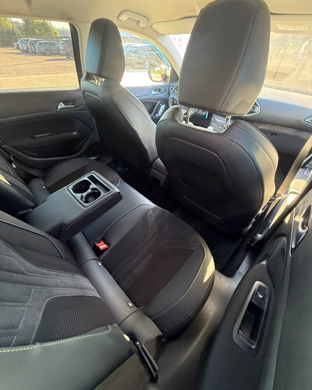 Peugeot 308 фото 13