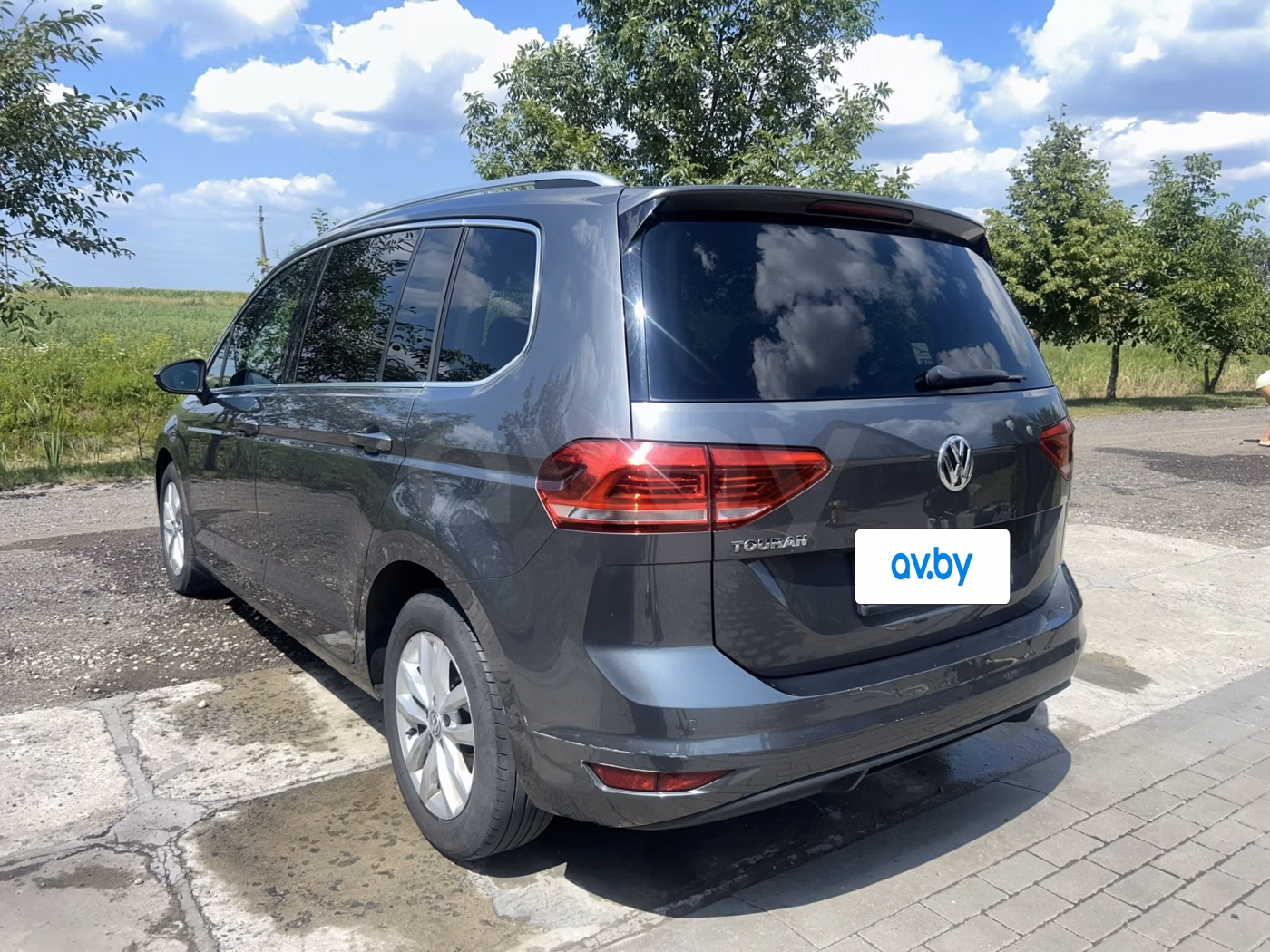 Volkswagen Touran фото 6