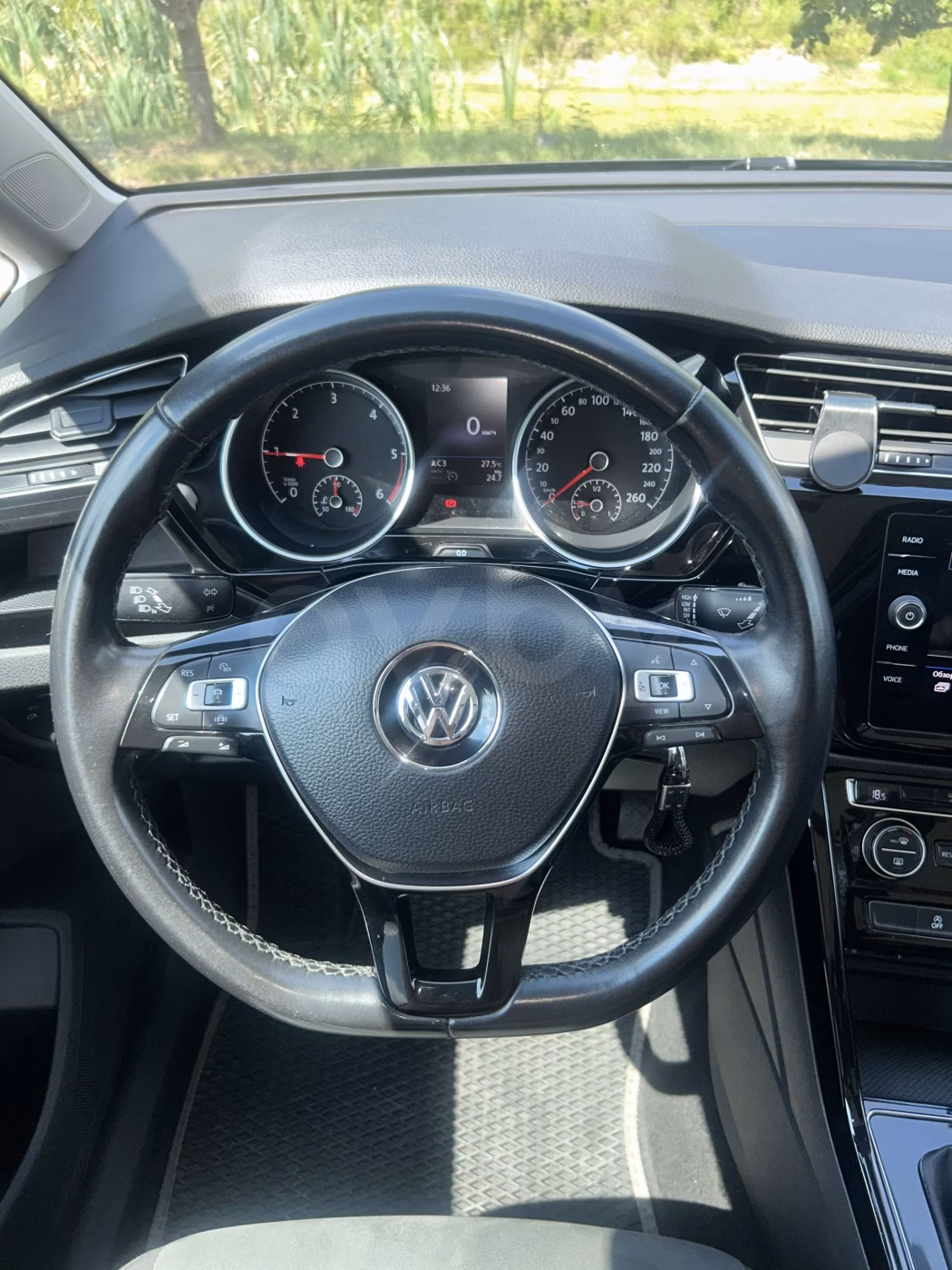 Volkswagen Touran фото 11