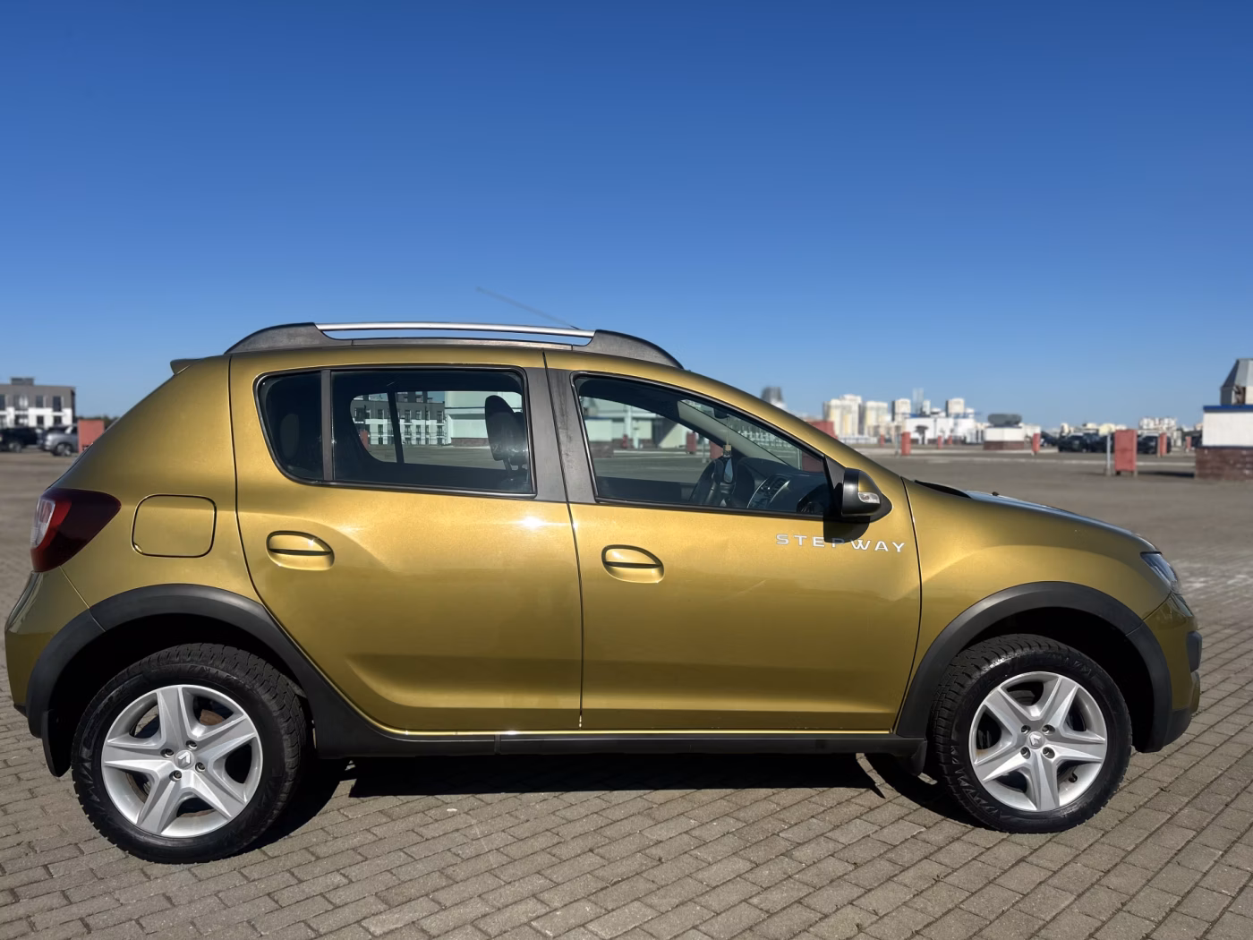 Renault Sandero Stepway фото 8
