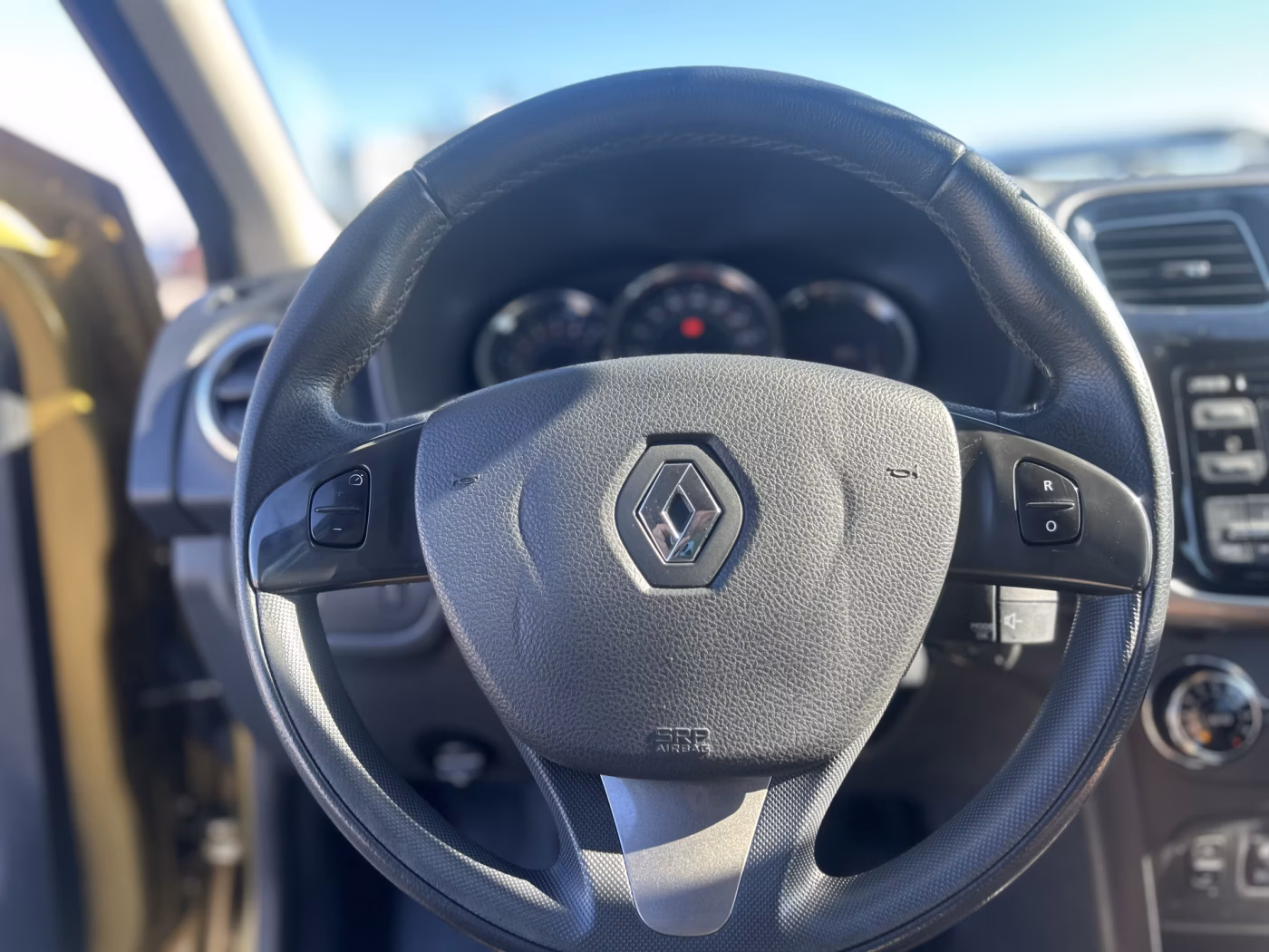 Renault Sandero Stepway фото 13