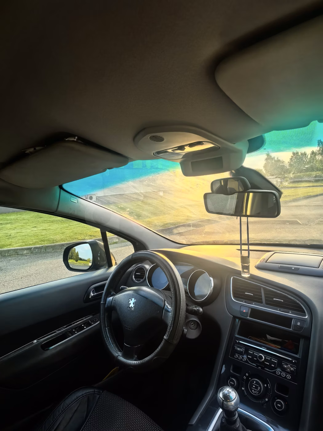 Peugeot 5008 фото 9