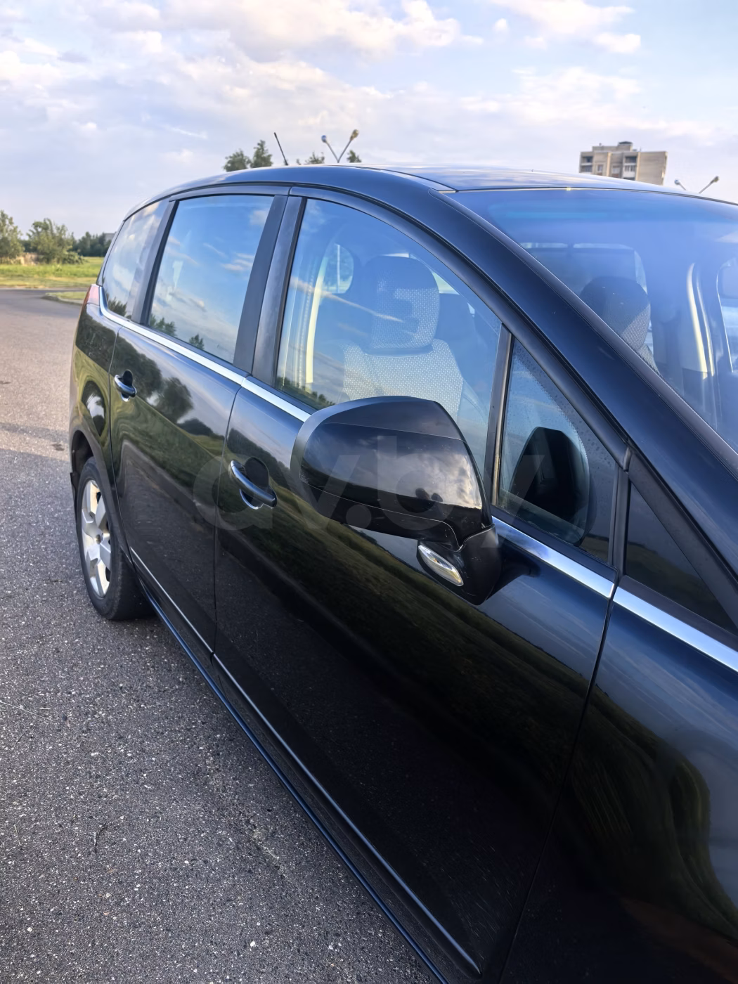 Peugeot 5008 фото 7