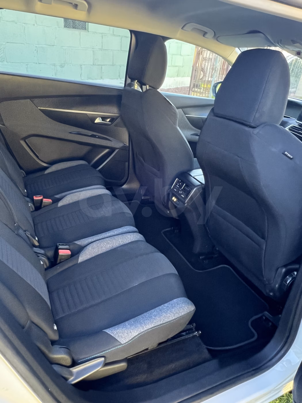 Peugeot 5008 фото 11