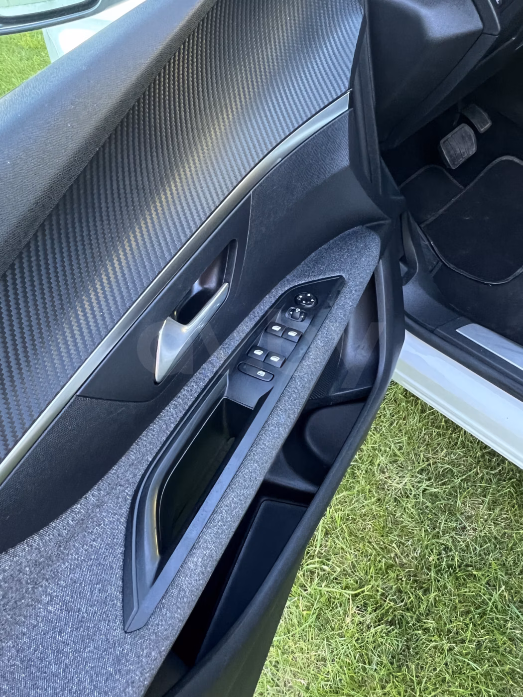 Peugeot 5008 фото 20