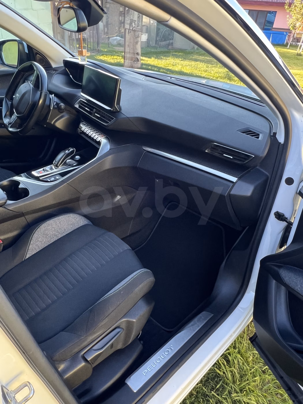 Peugeot 5008 фото 15