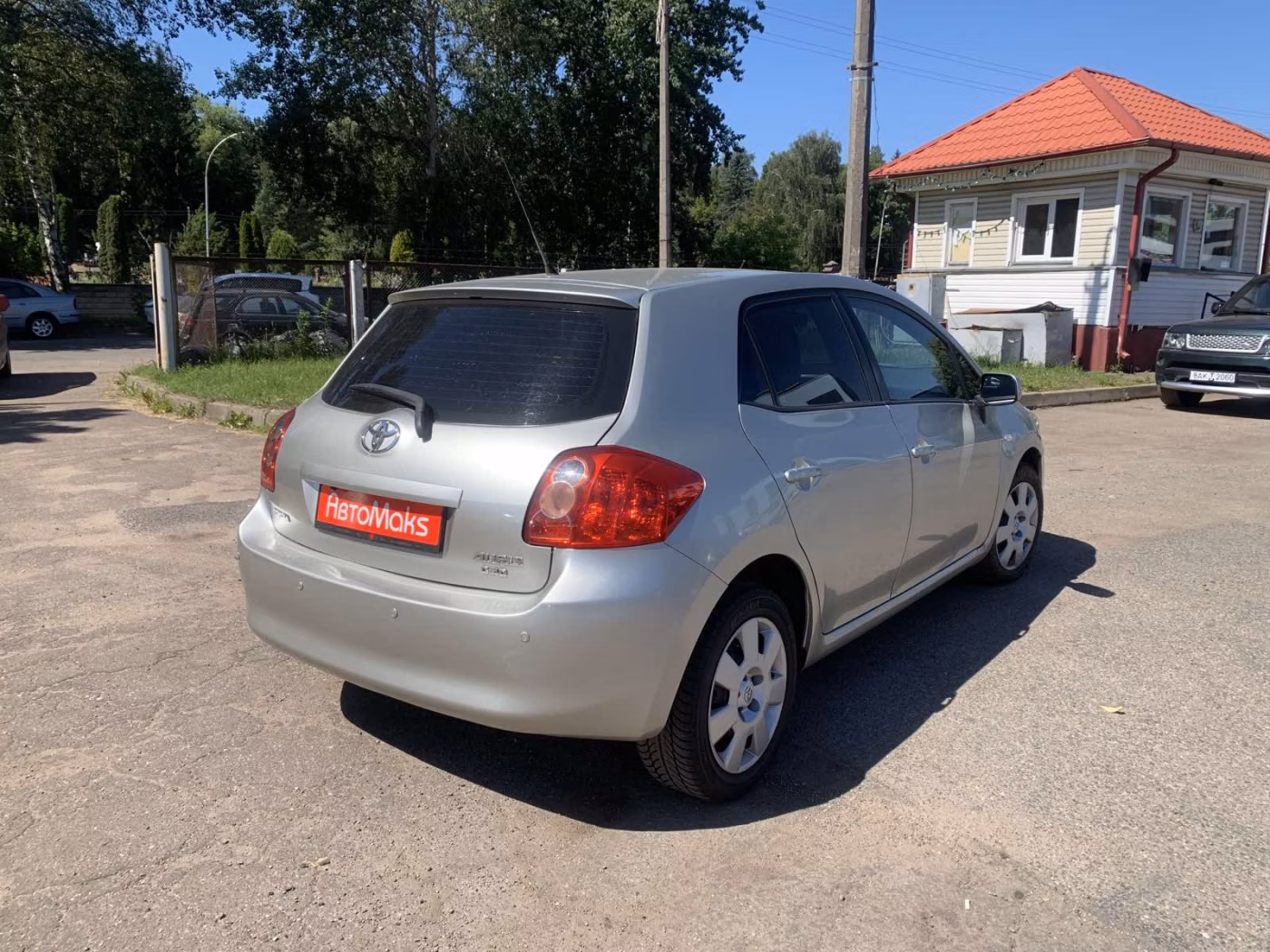 Toyota Auris фото 5
