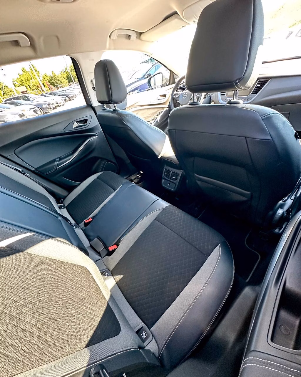 Opel Grandland X фото 18