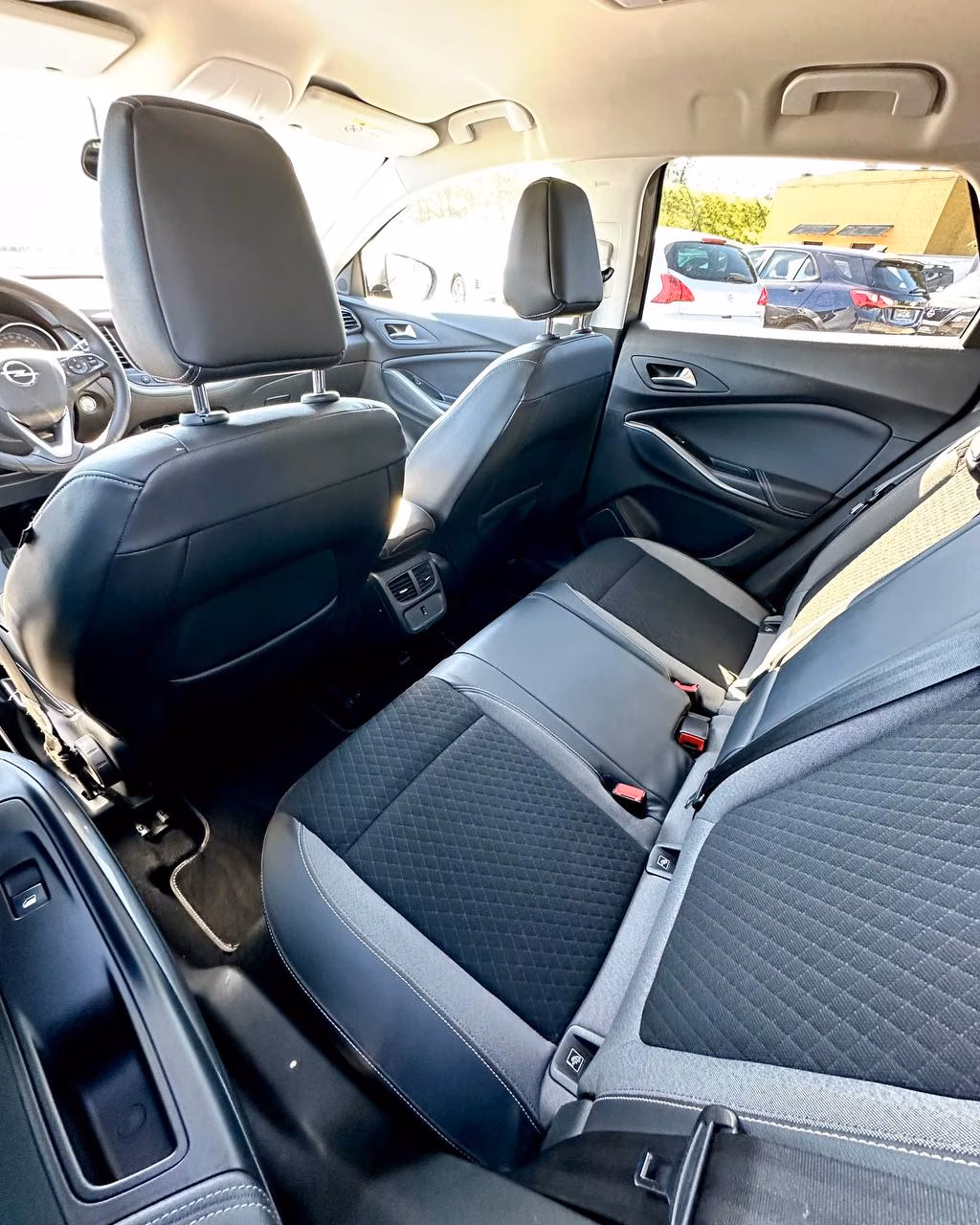 Opel Grandland X фото 17