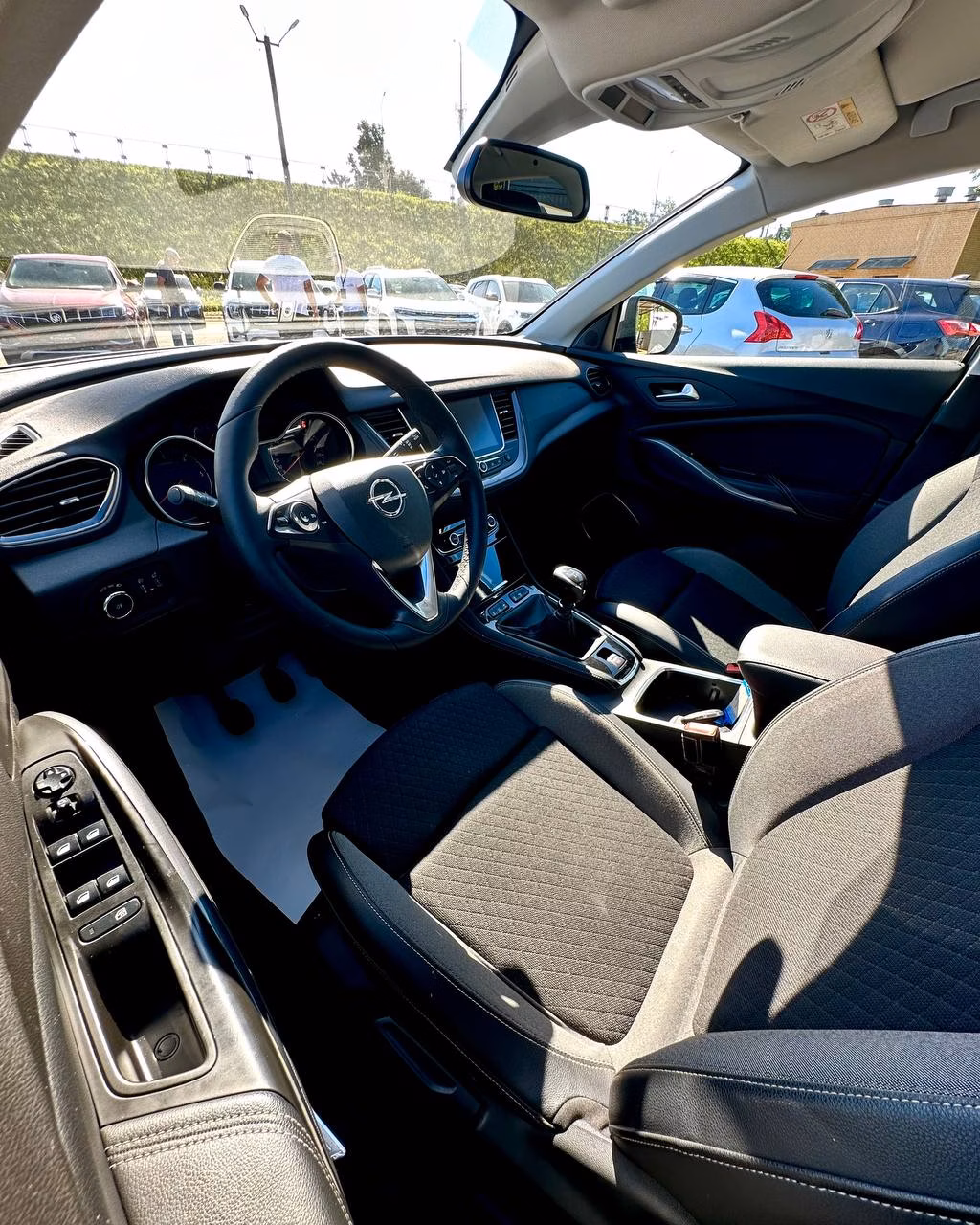Opel Grandland X фото 16