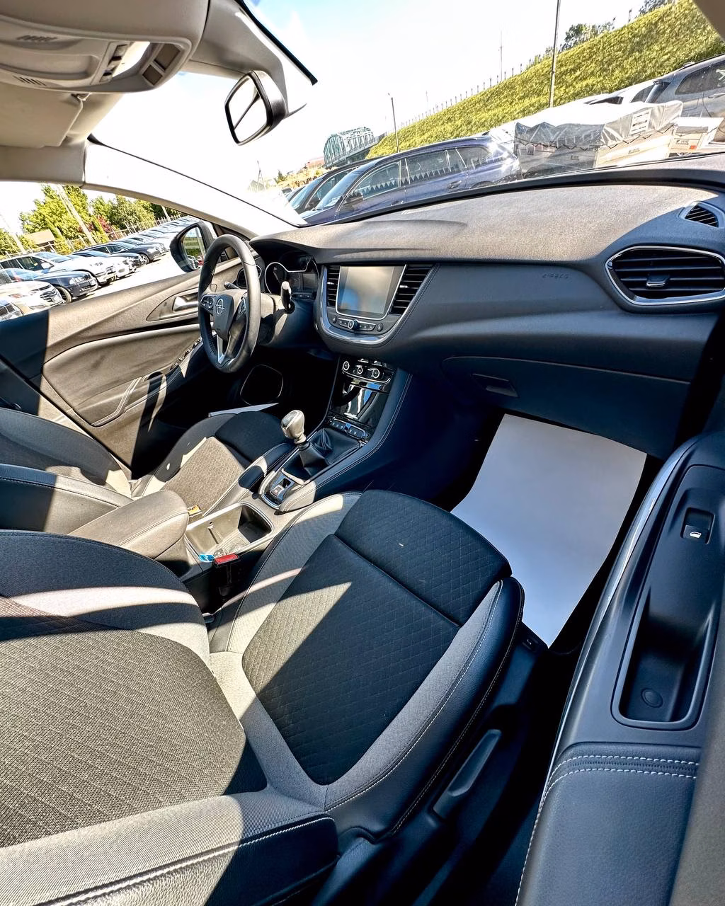 Opel Grandland X фото 19