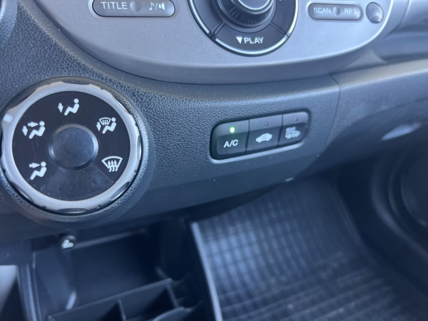 Honda Jazz фото 12