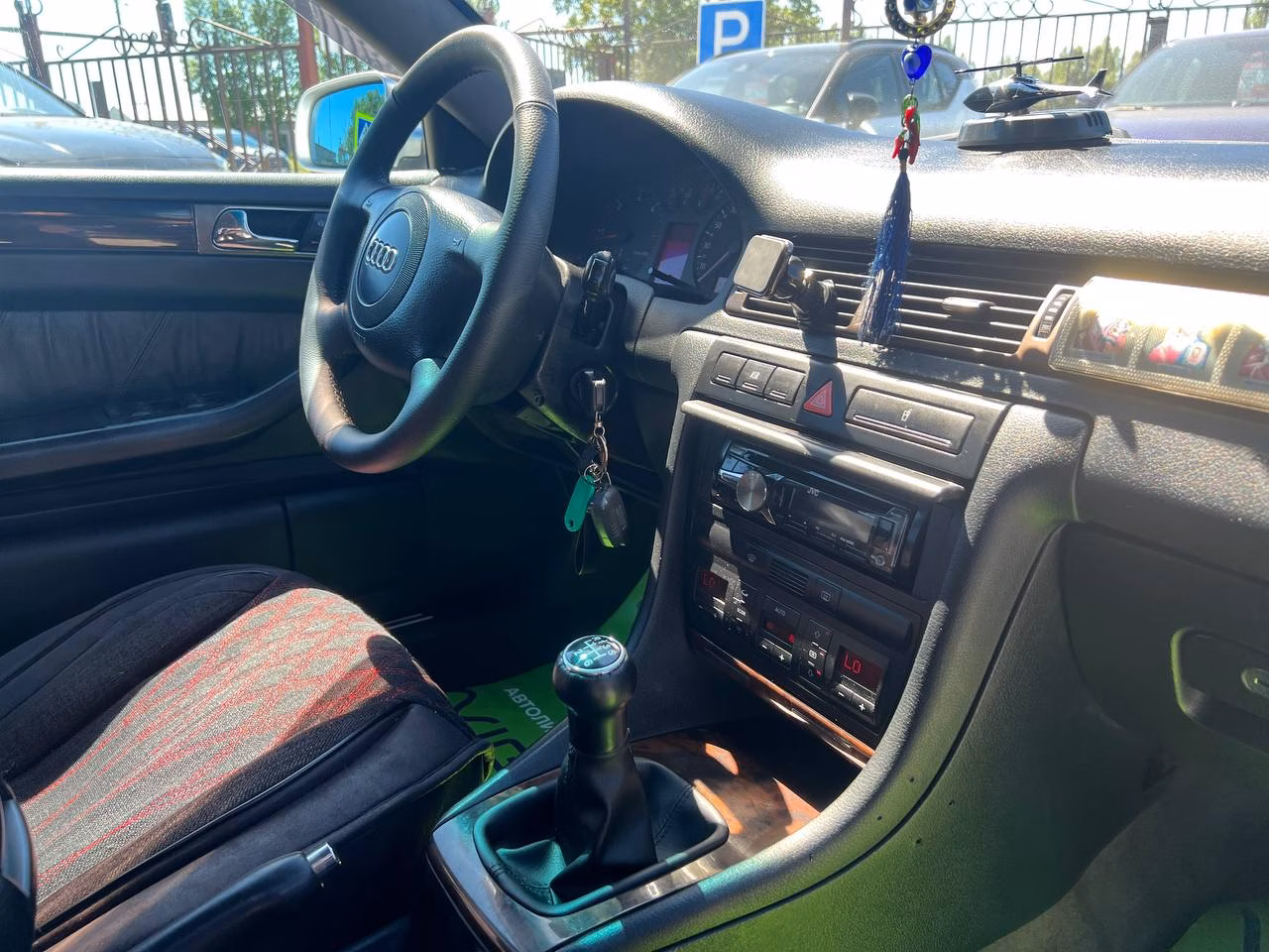 Audi A6 фото 12
