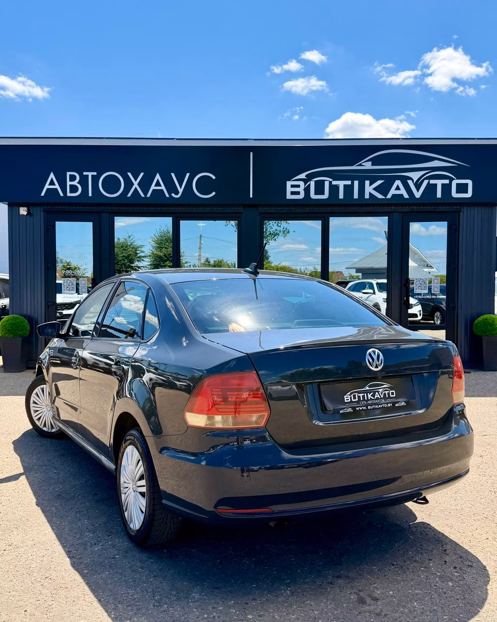 Volkswagen Polo Sedan фото 6