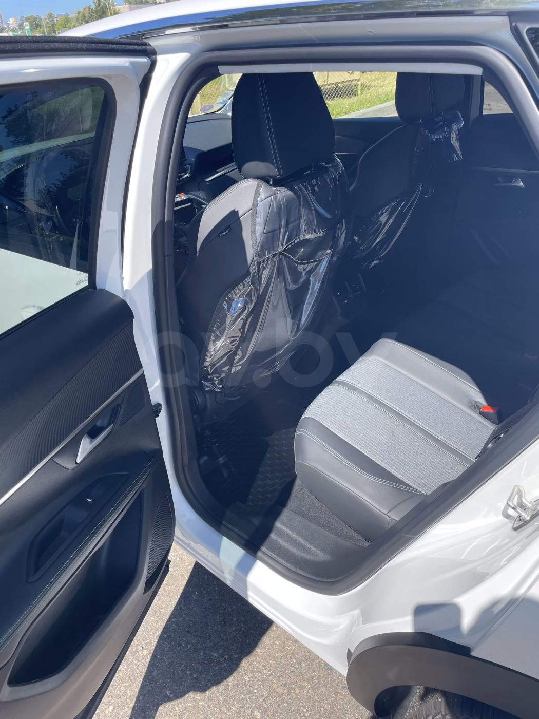 Peugeot 3008 фото 12