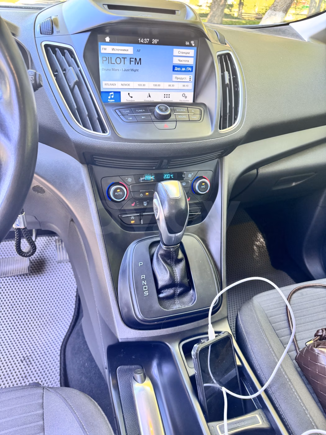 Ford C-MAX фото 9
