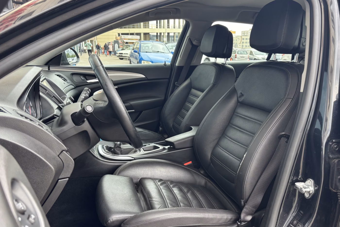 Opel Insignia фото 9