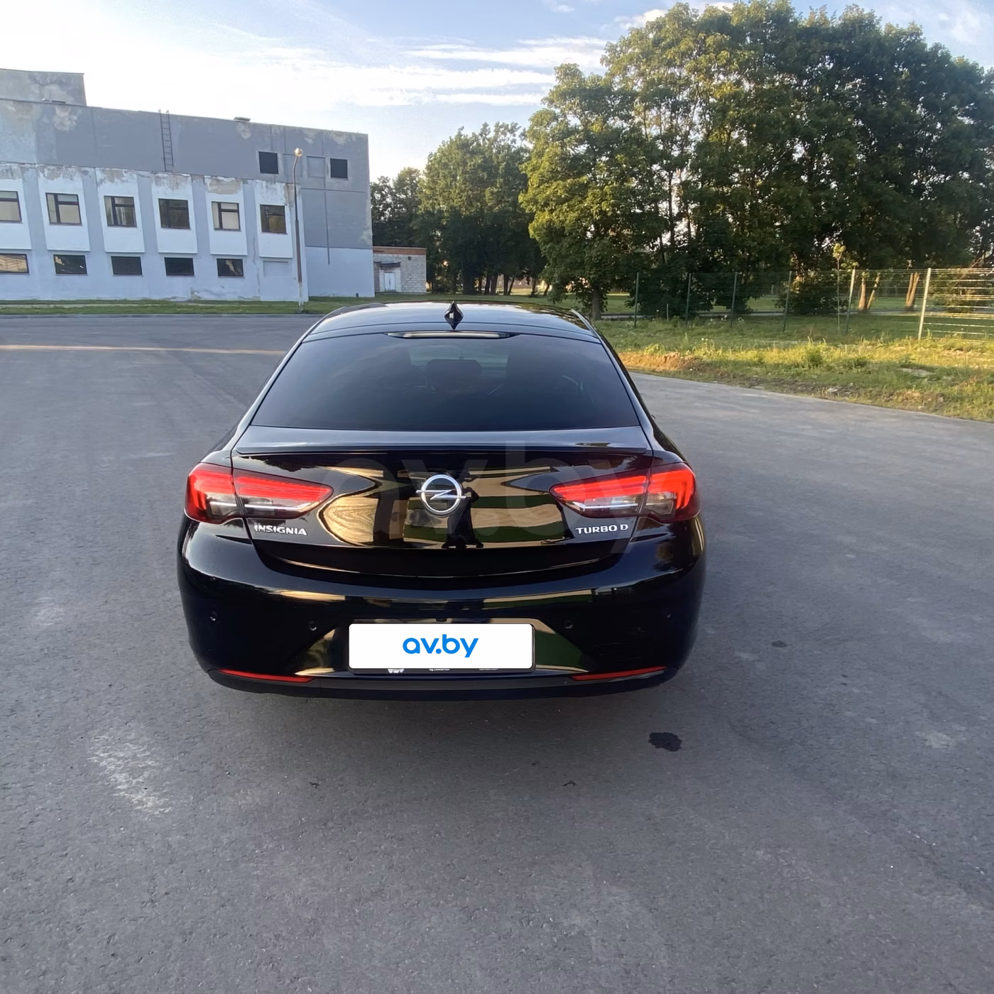 Opel Insignia фото 3