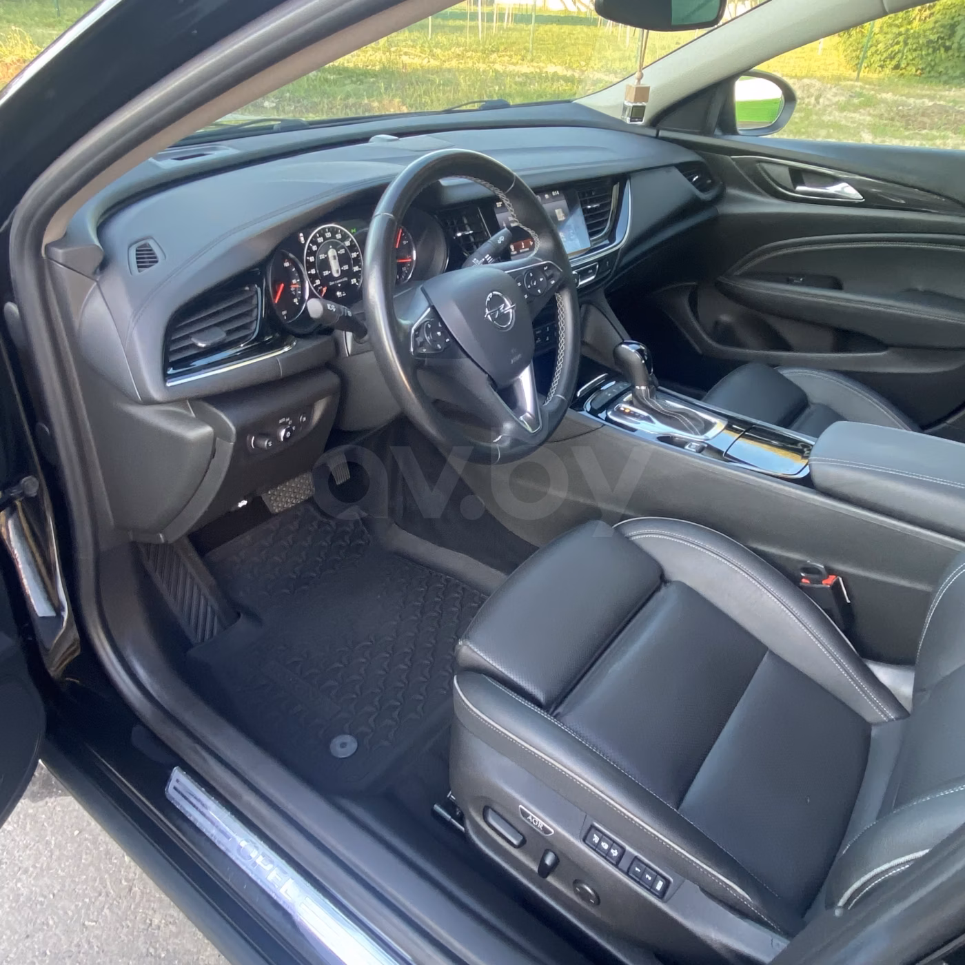 Opel Insignia фото 8