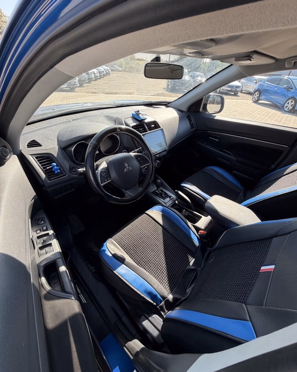 Mitsubishi Outlander Sport фото 9