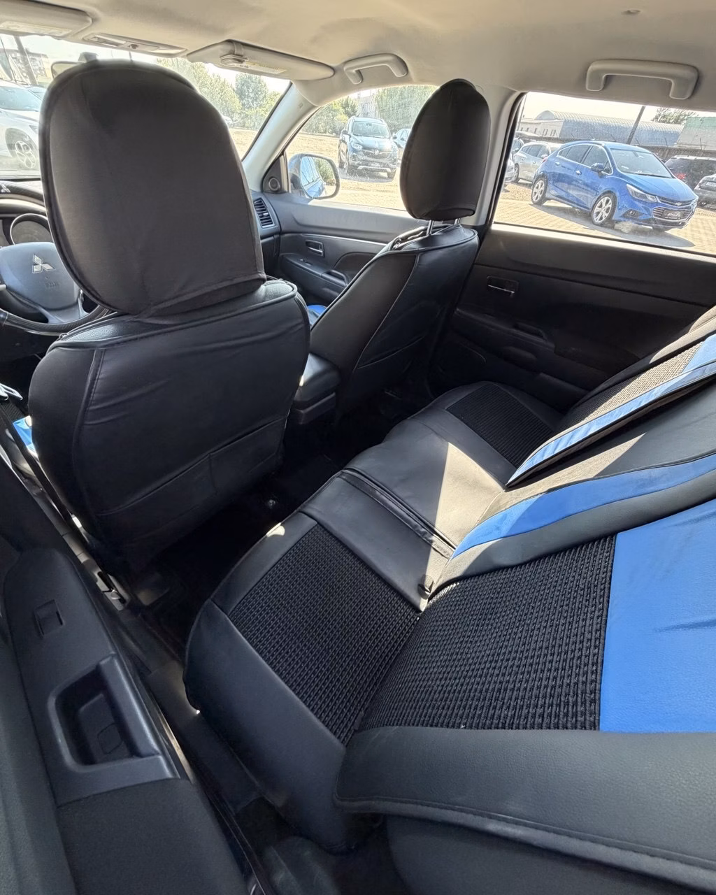 Mitsubishi Outlander Sport фото 10
