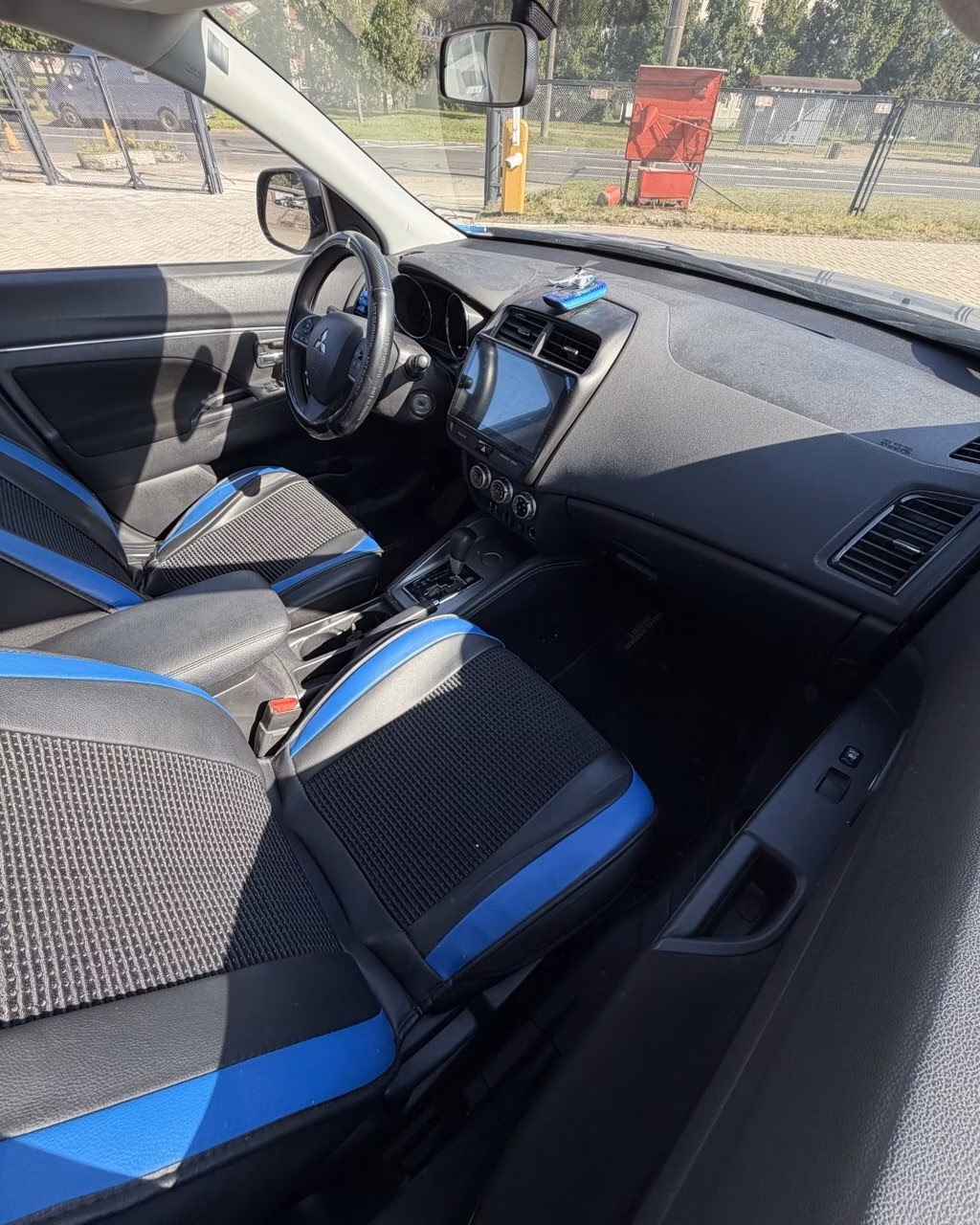 Mitsubishi Outlander Sport фото 11