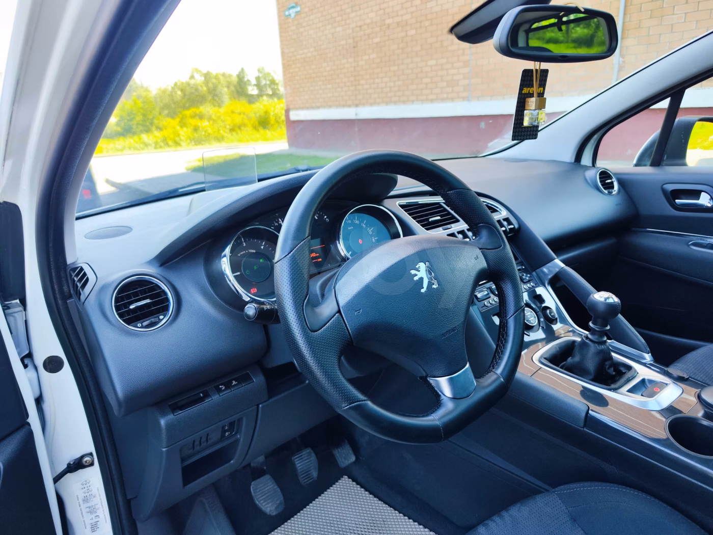 Peugeot 3008 фото 12