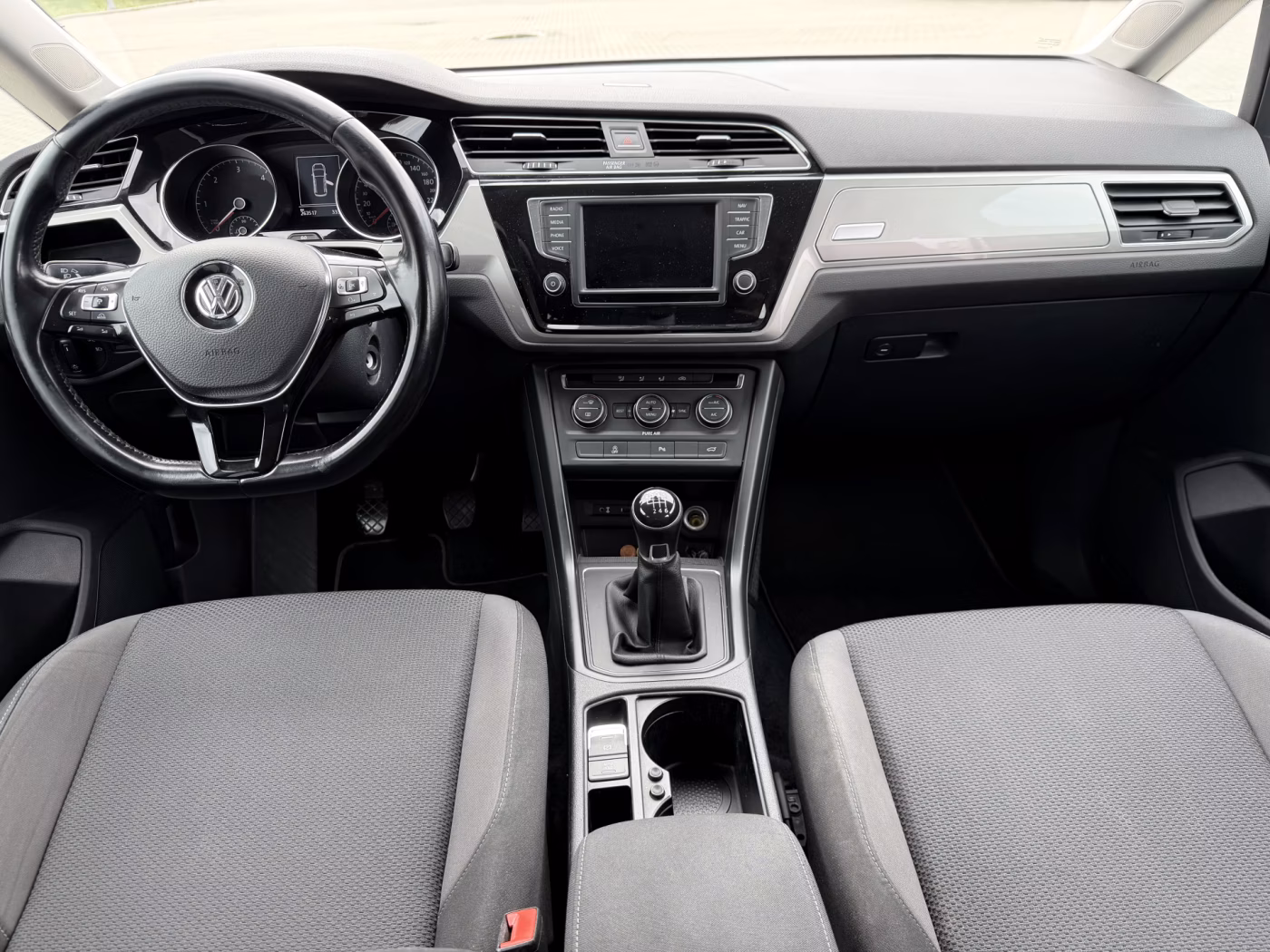 Volkswagen Touran фото 9