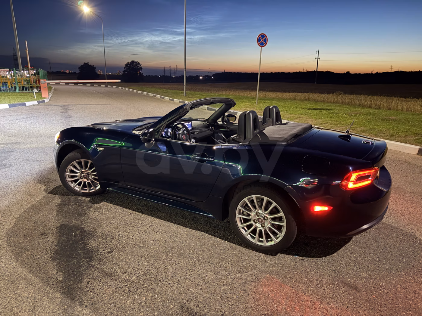 Fiat 124 Spider фото 9