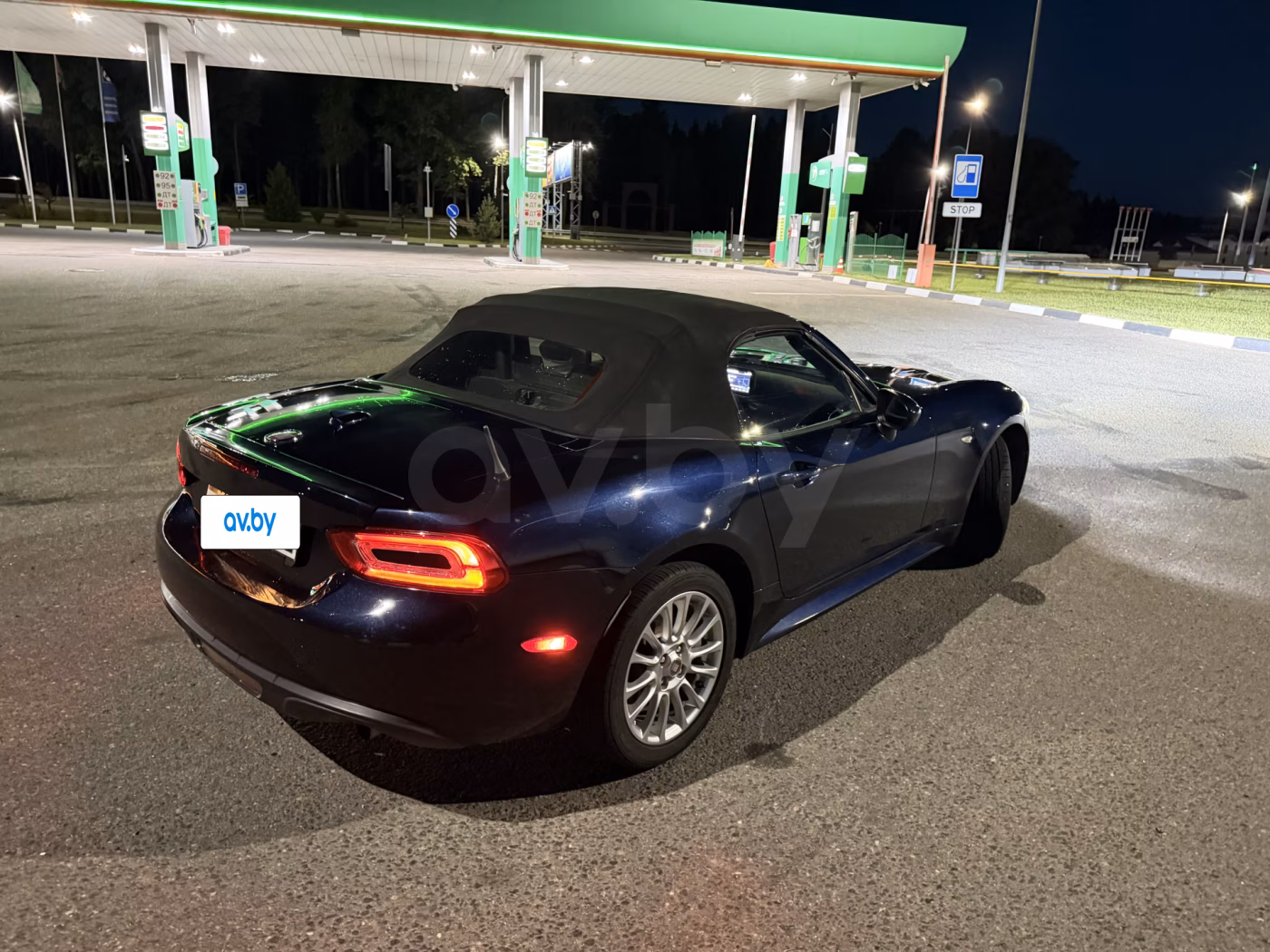 Fiat 124 Spider фото 11