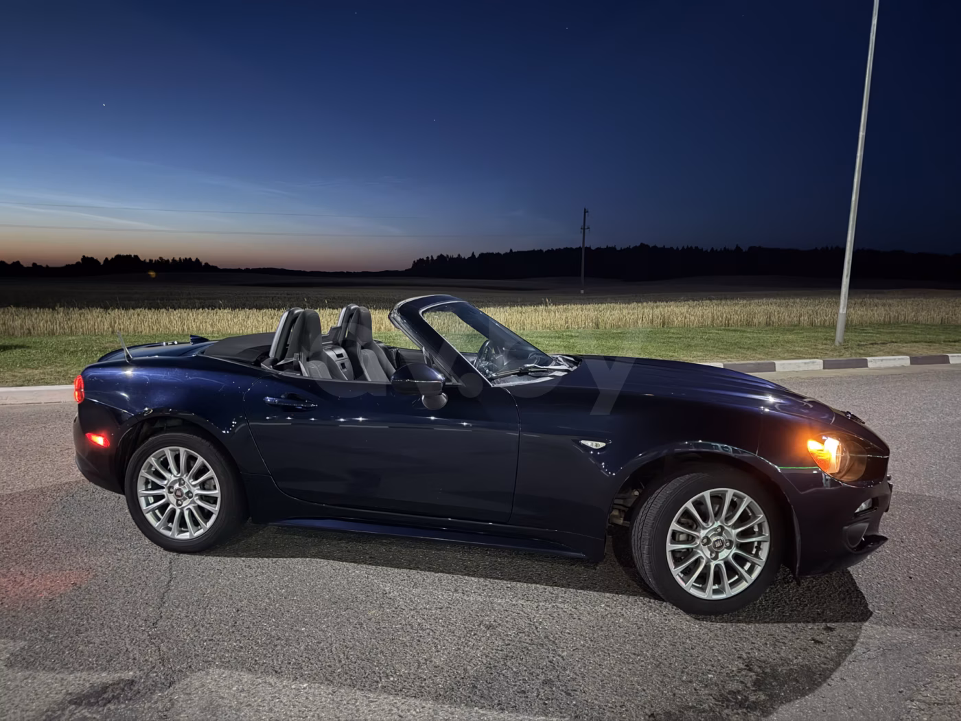 Fiat 124 Spider фото 5