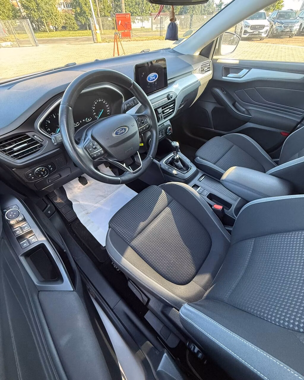 Ford Focus фото 9