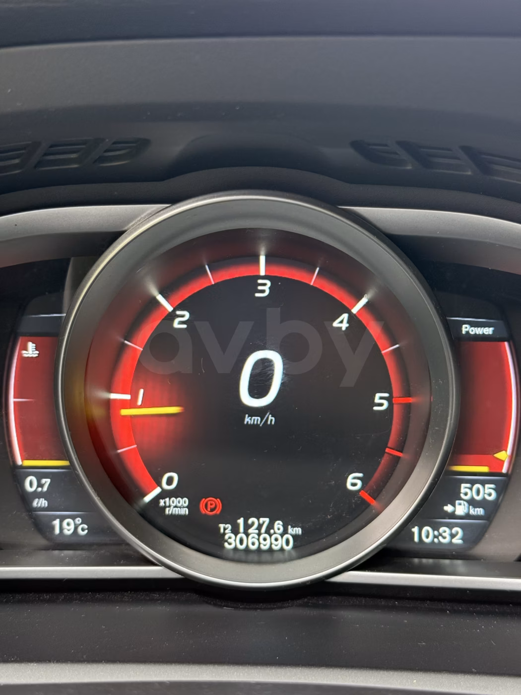 Volvo V40 фото 11
