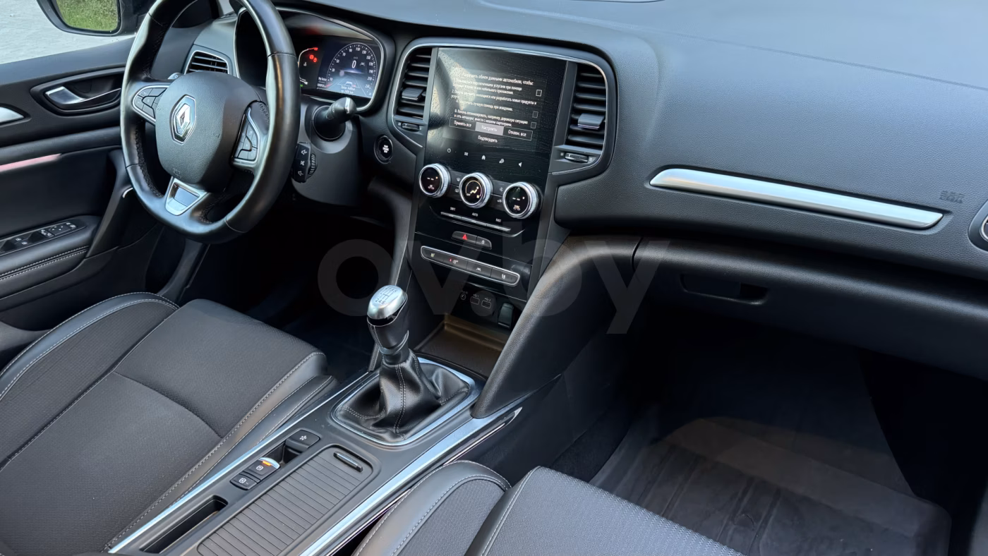 Renault Megane фото 15