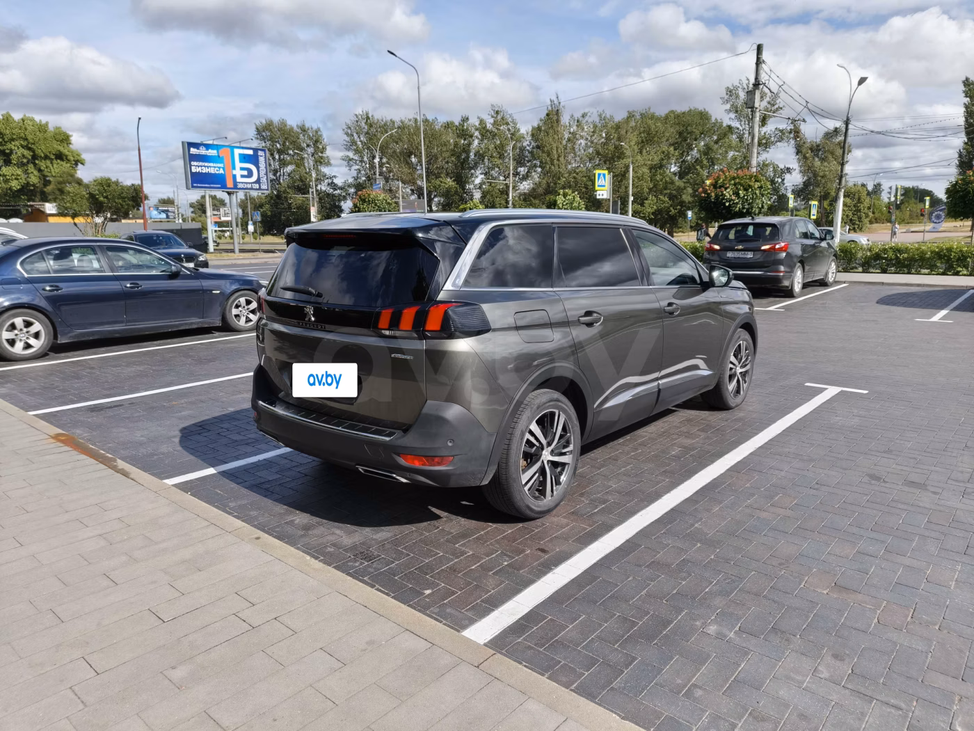 Peugeot 5008 фото 4