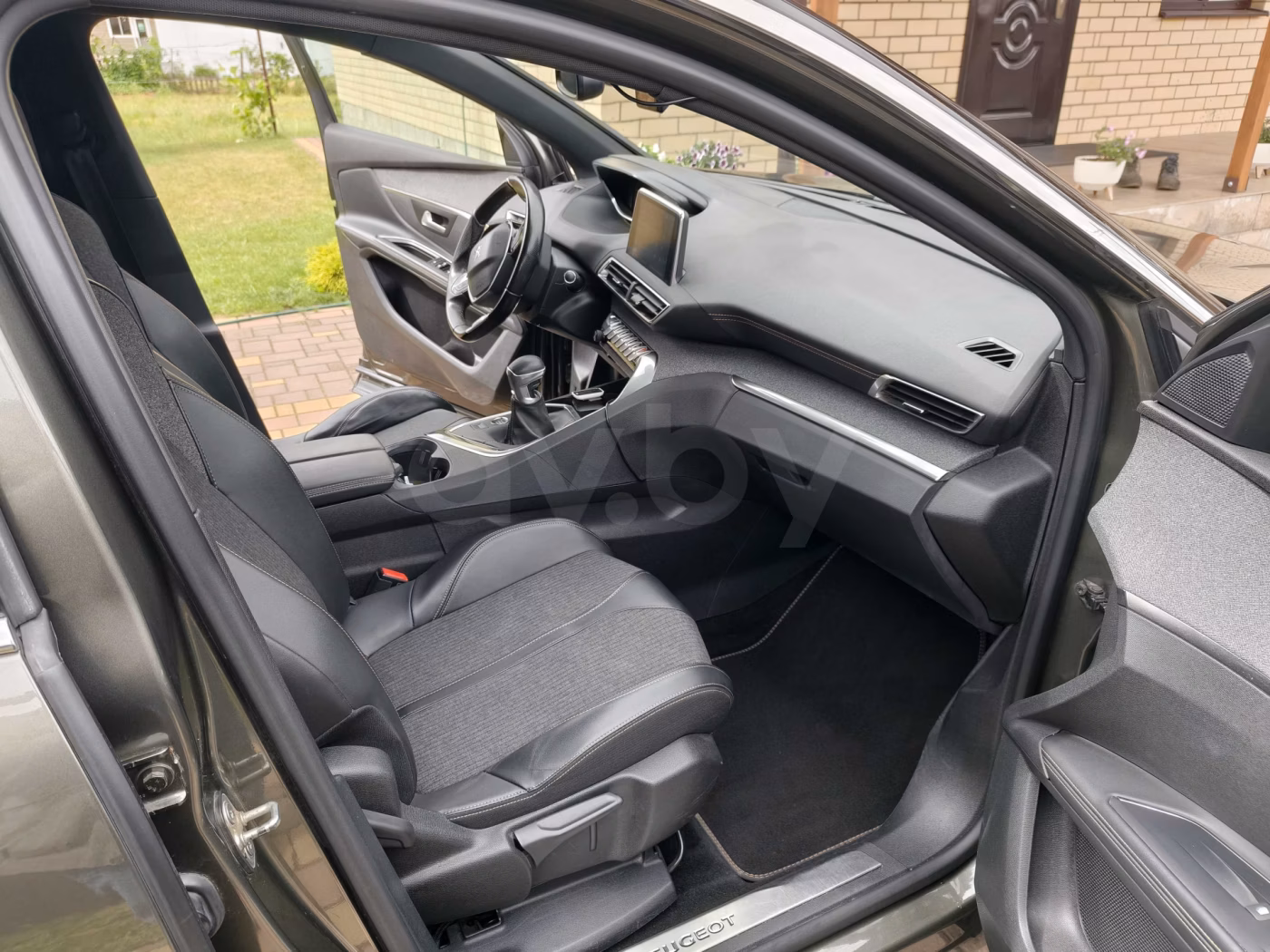 Peugeot 5008 фото 6