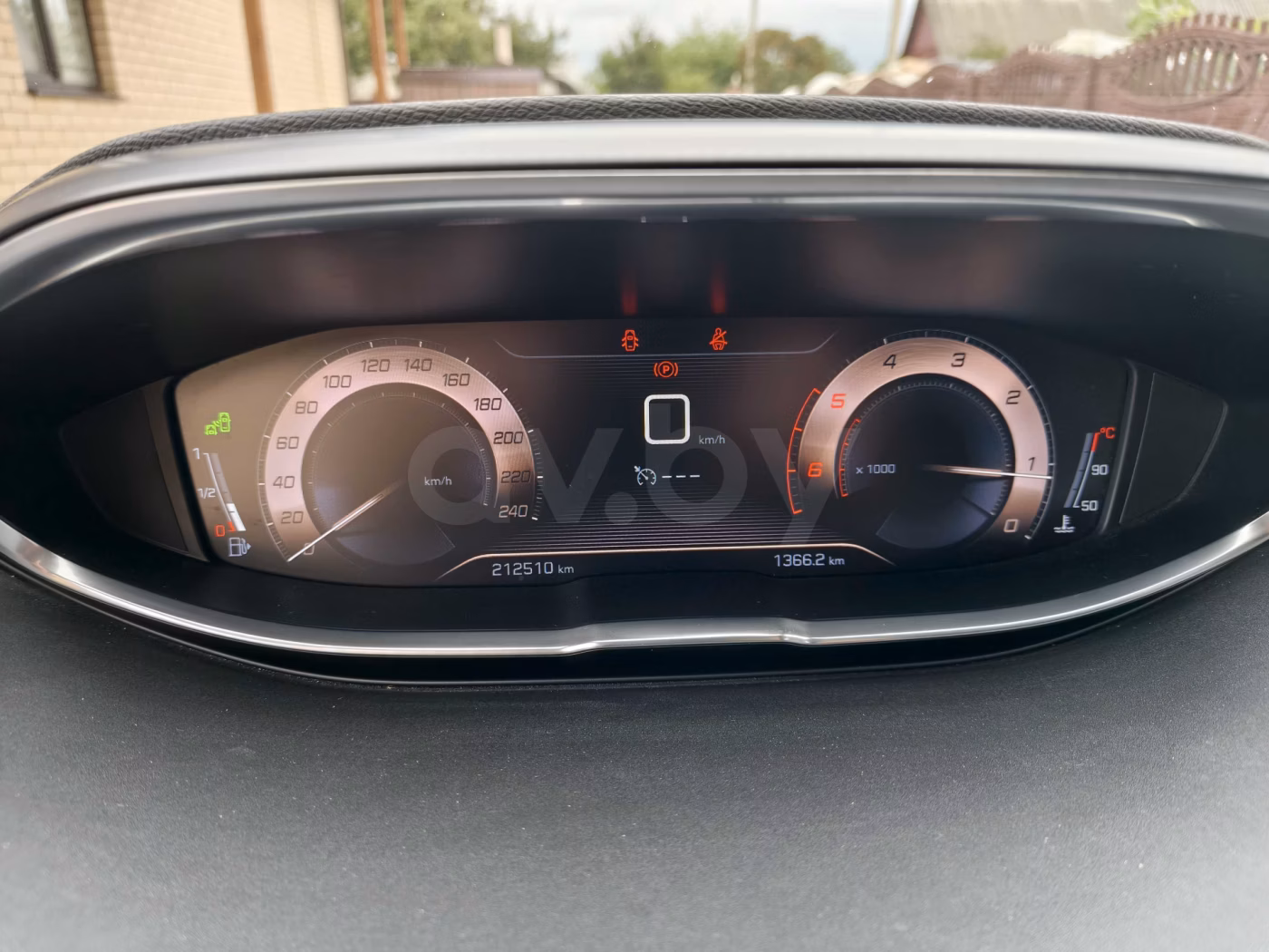 Peugeot 5008 фото 9