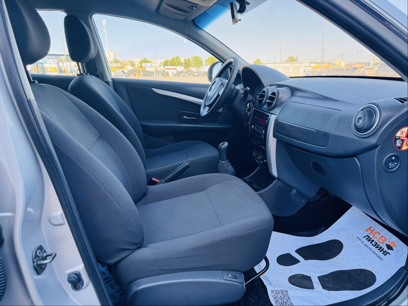 Nissan Almera фото 6