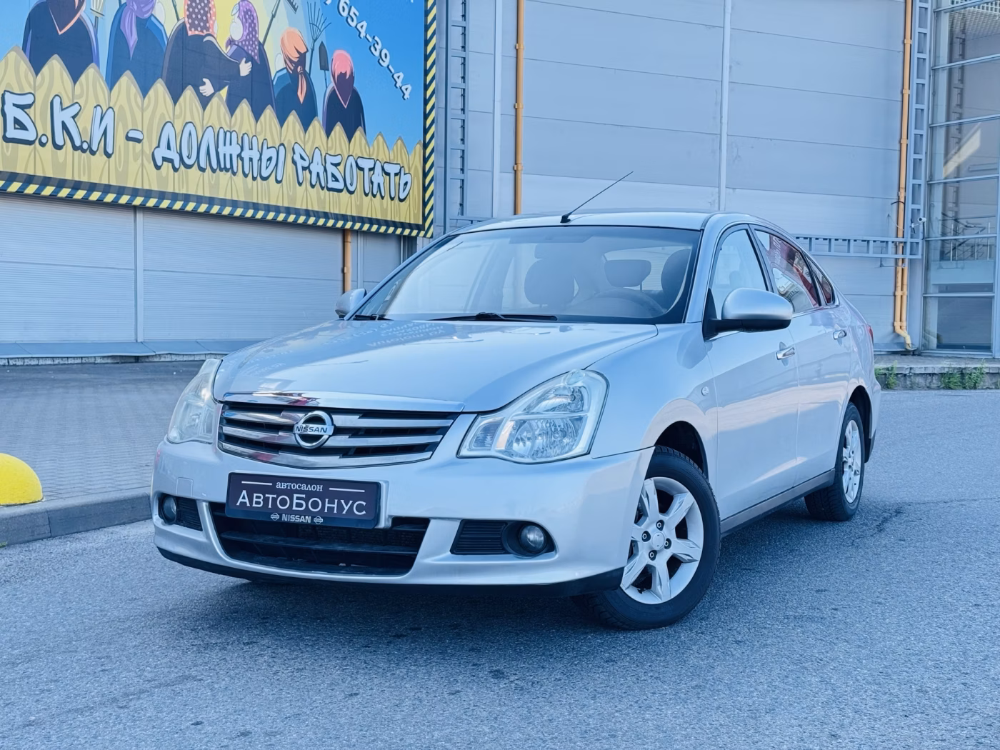 Nissan Almera фото 2