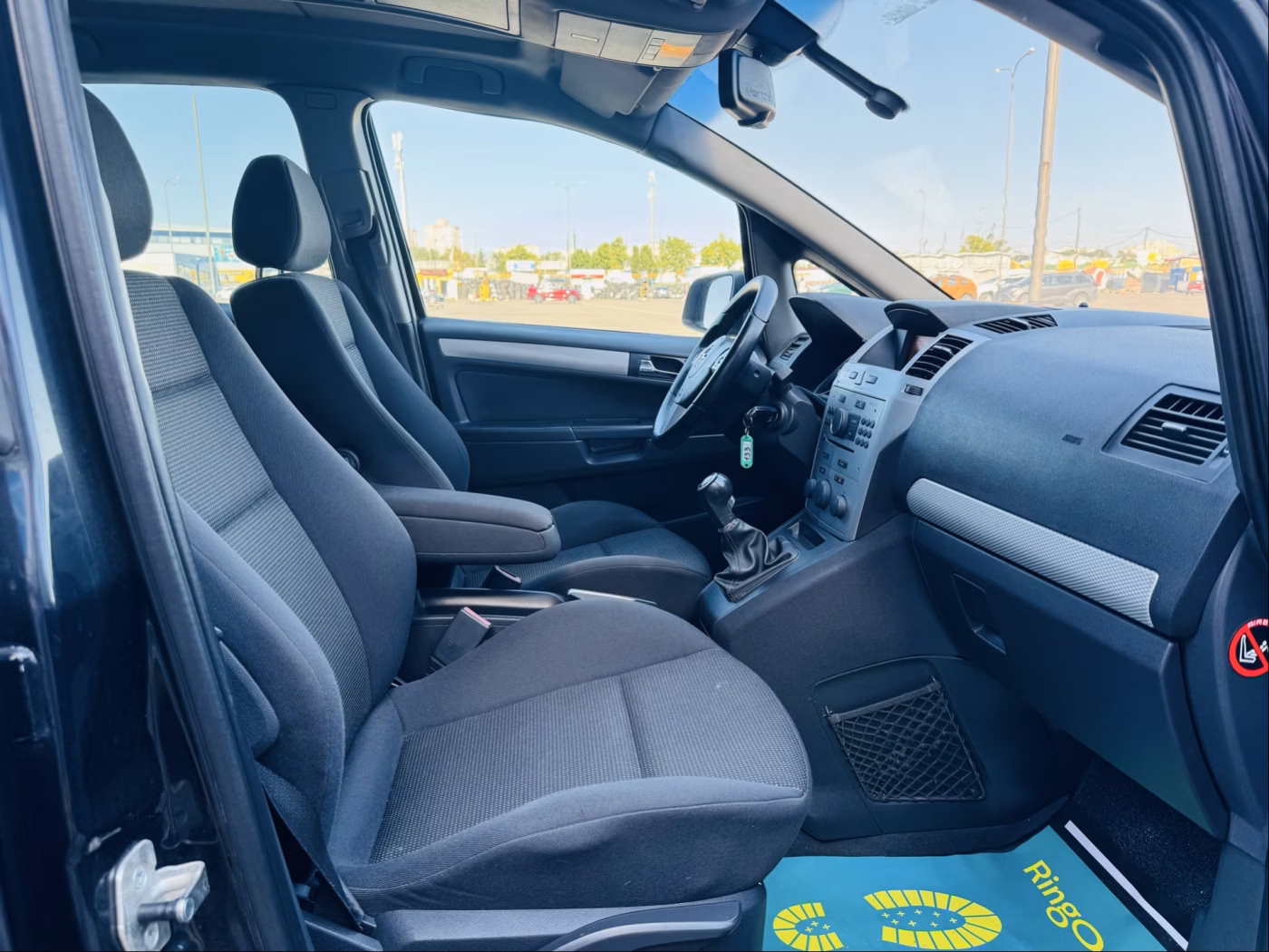Opel Zafira фото 5