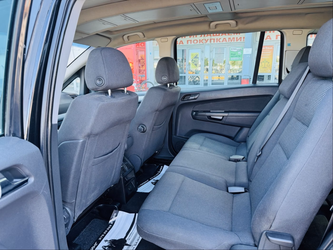 Opel Zafira фото 8