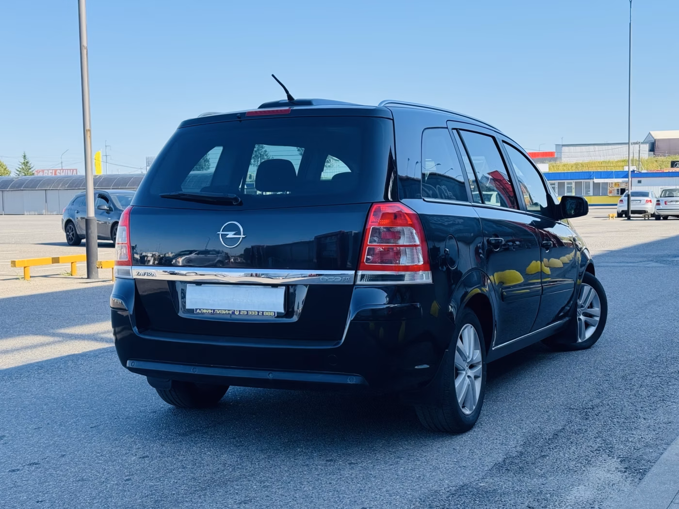 Opel Zafira фото 4