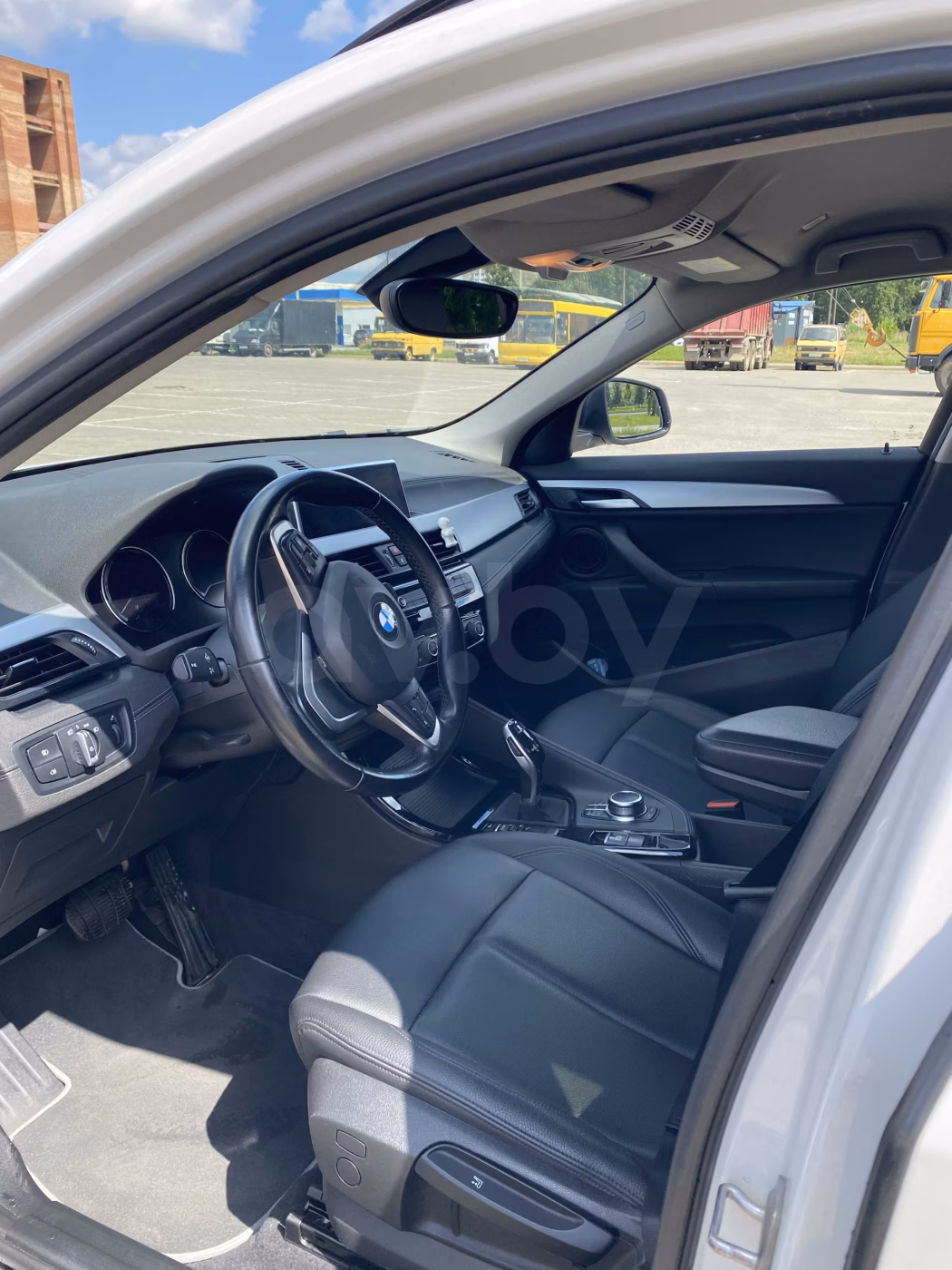 BMW X2 фото 8