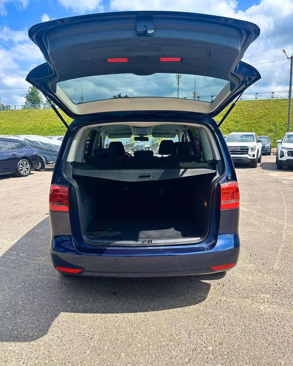 Volkswagen Touran фото 20