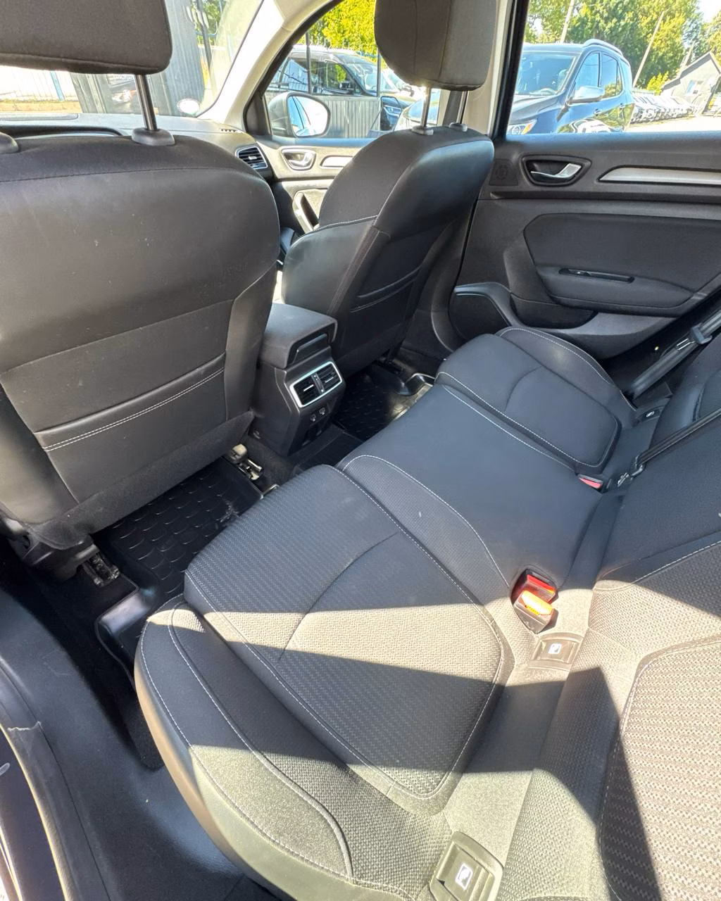 Renault Megane фото 11