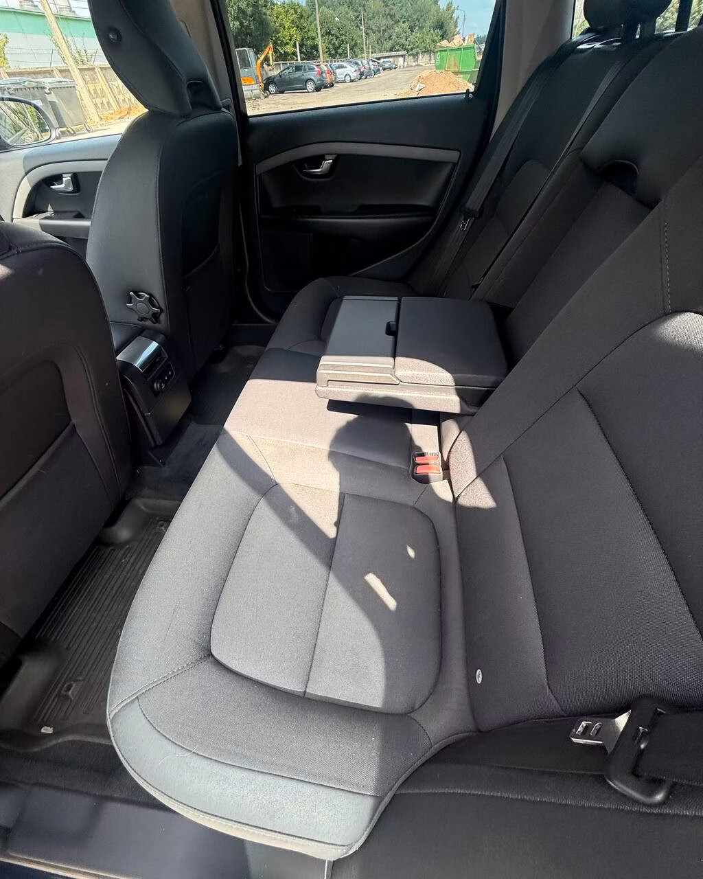 Volvo V70 фото 11